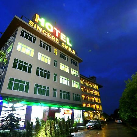 Hotel Sincere Smile Rangún Exteriér fotografie